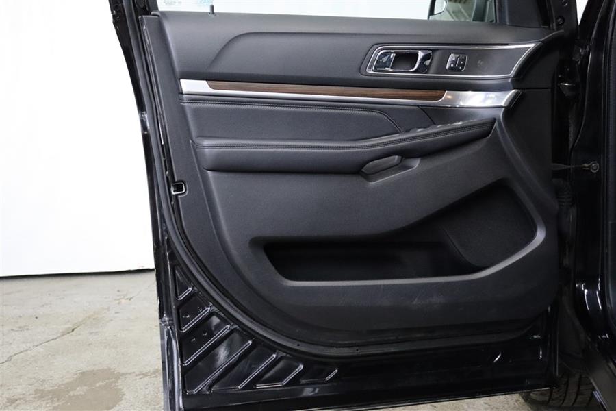 2018 Ford Explorer LIMITED, available for sale in Paterson, New Jersey | Fast Track Motors. Paterson, New Jersey 2018 Ford Explorer LIMITED, available for sale in Paterson, New Jersey | Fast Track Motors. Paterson, New Jersey