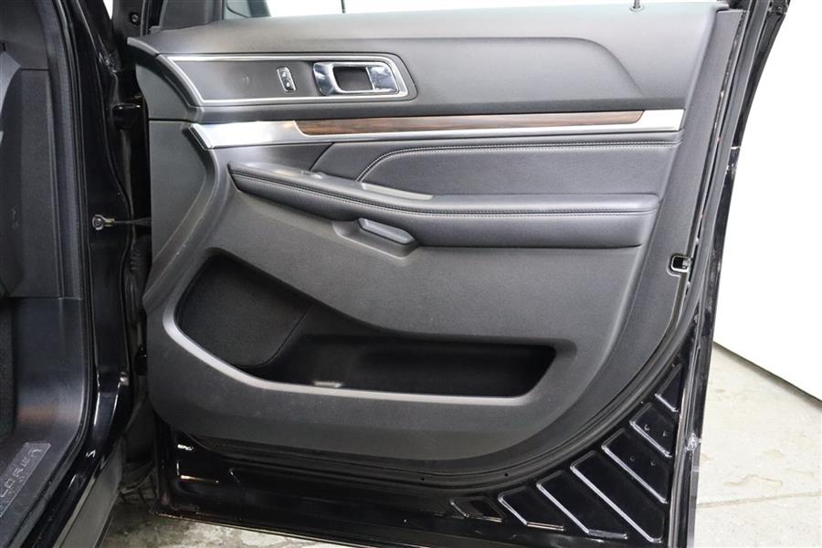 2018 Ford Explorer LIMITED, available for sale in Paterson, New Jersey | Fast Track Motors. Paterson, New Jersey 2018 Ford Explorer LIMITED, available for sale in Paterson, New Jersey | Fast Track Motors. Paterson, New Jersey