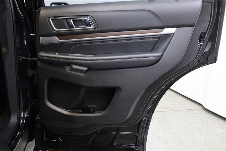 2018 Ford Explorer LIMITED, available for sale in Paterson, New Jersey | Fast Track Motors. Paterson, New Jersey 2018 Ford Explorer LIMITED, available for sale in Paterson, New Jersey | Fast Track Motors. Paterson, New Jersey