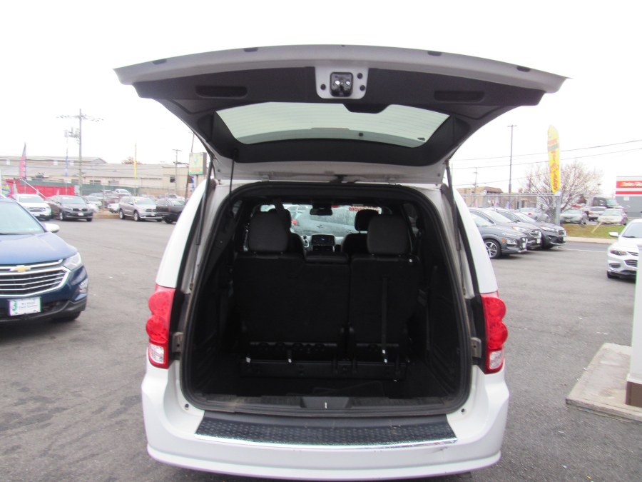Used Dodge Grand Caravan GT Wagon 2019 | NJ Used Cars Center. Irvington, New Jersey Used Dodge Grand Caravan GT Wagon 2019 | NJ Used Cars Center. Irvington, New Jersey