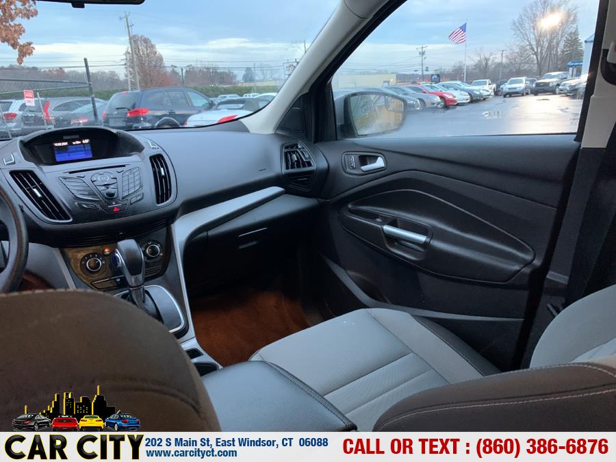 2013 Ford Escape 4WD 4dr SE, available for sale in East Windsor, Connecticut | Car City LLC. East Windsor, Connecticut 2013 Ford Escape 4WD 4dr SE, available for sale in East Windsor, Connecticut | Car City LLC. East Windsor, Connecticut