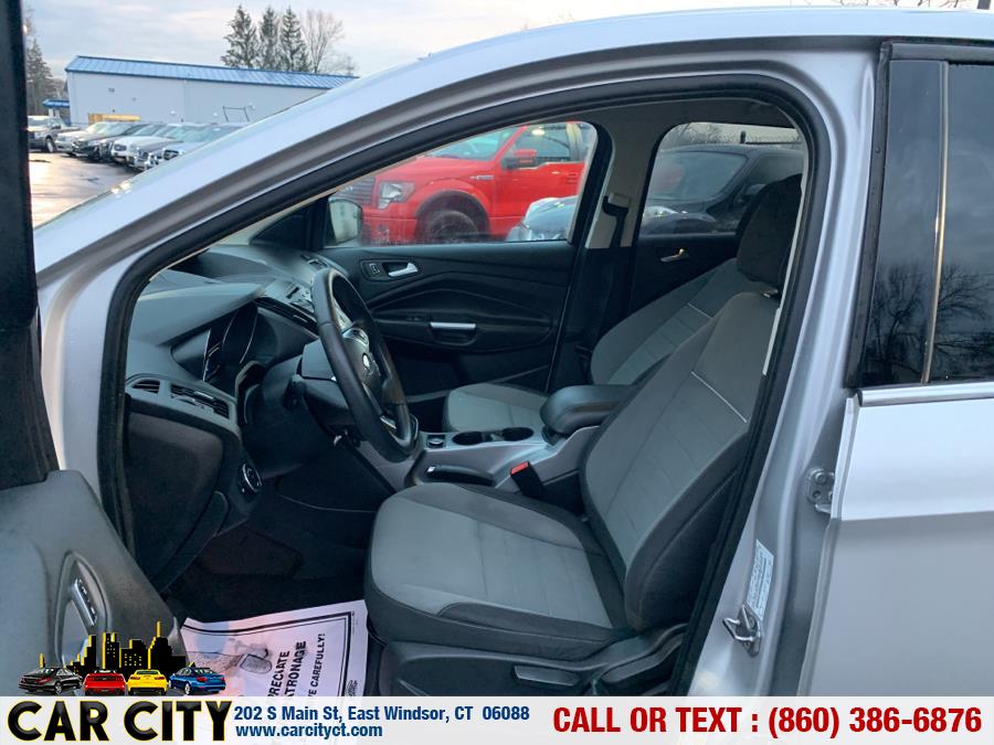 2013 Ford Escape 4WD 4dr SE, available for sale in East Windsor, Connecticut | Car City LLC. East Windsor, Connecticut 2013 Ford Escape 4WD 4dr SE, available for sale in East Windsor, Connecticut | Car City LLC. East Windsor, Connecticut