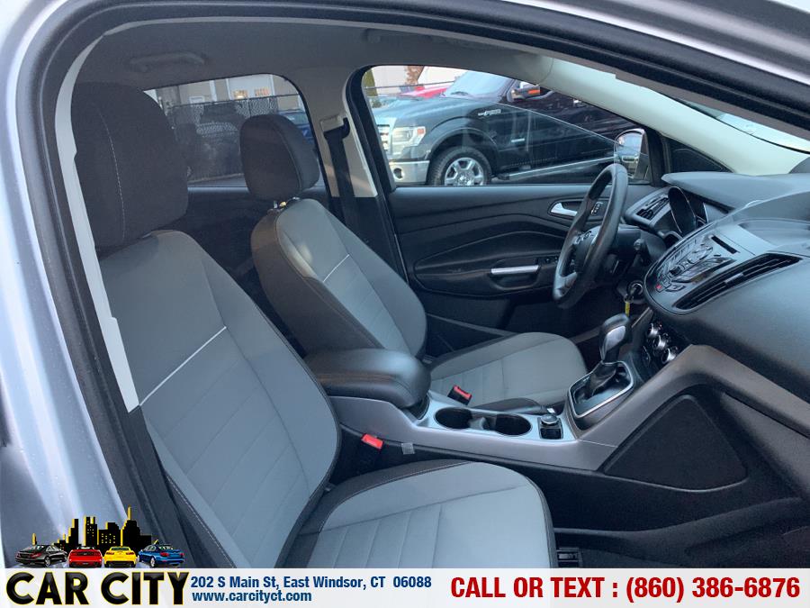 2013 Ford Escape 4WD 4dr SE, available for sale in East Windsor, Connecticut | Car City LLC. East Windsor, Connecticut 2013 Ford Escape 4WD 4dr SE, available for sale in East Windsor, Connecticut | Car City LLC. East Windsor, Connecticut