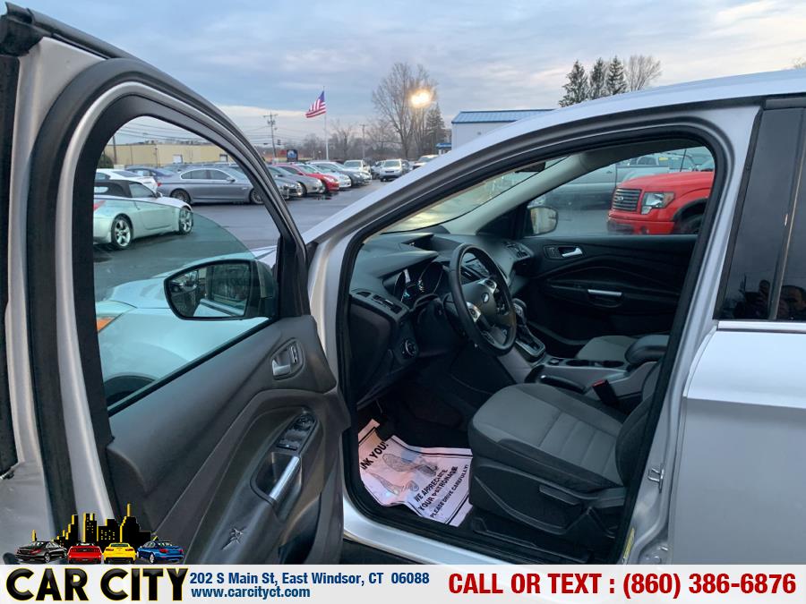 2013 Ford Escape 4WD 4dr SE, available for sale in East Windsor, Connecticut | Car City LLC. East Windsor, Connecticut 2013 Ford Escape 4WD 4dr SE, available for sale in East Windsor, Connecticut | Car City LLC. East Windsor, Connecticut