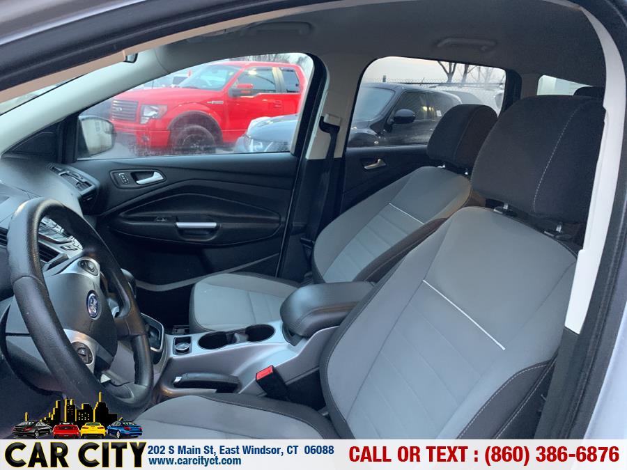 2013 Ford Escape 4WD 4dr SE, available for sale in East Windsor, Connecticut | Car City LLC. East Windsor, Connecticut 2013 Ford Escape 4WD 4dr SE, available for sale in East Windsor, Connecticut | Car City LLC. East Windsor, Connecticut