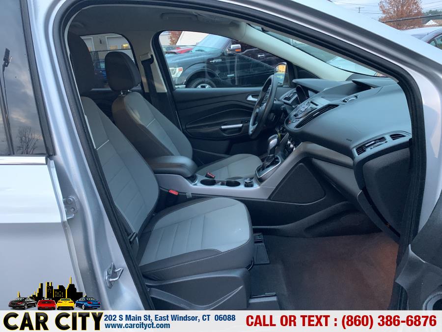 2013 Ford Escape 4WD 4dr SE, available for sale in East Windsor, Connecticut | Car City LLC. East Windsor, Connecticut 2013 Ford Escape 4WD 4dr SE, available for sale in East Windsor, Connecticut | Car City LLC. East Windsor, Connecticut