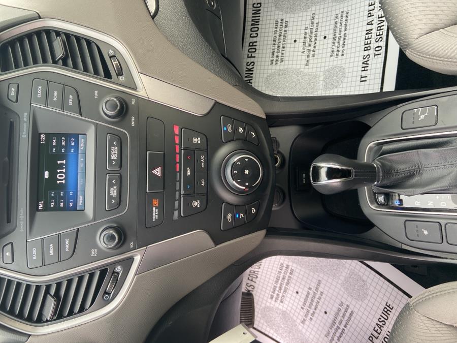 Used Hyundai Santa Fe Sport AWD 4dr 2.4 2014 | Auto Haus of Irvington Corp. Irvington , New Jersey