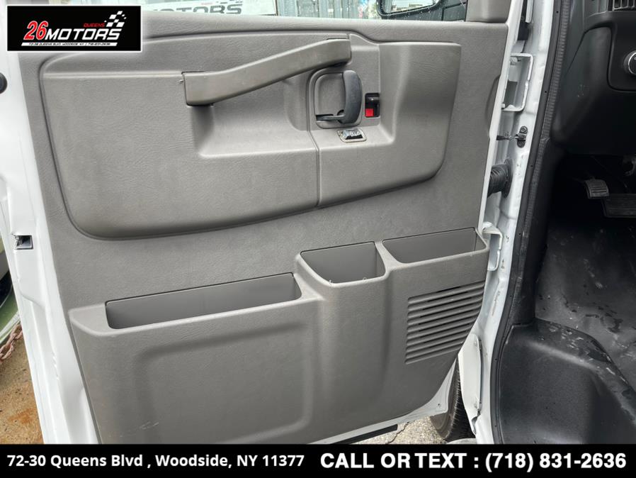 Used GMC Savana Cargo Van RWD 2500 135" 2019 | 26 Motors Queens. Woodside, New York Used GMC Savana Cargo Van RWD 2500 135" 2019 | 26 Motors Queens. Woodside, New York
