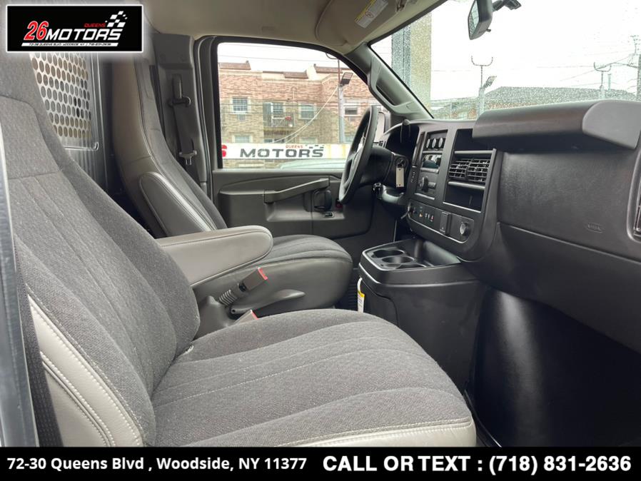 Used GMC Savana Cargo Van RWD 2500 135" 2019 | 26 Motors Queens. Woodside, New York Used GMC Savana Cargo Van RWD 2500 135" 2019 | 26 Motors Queens. Woodside, New York