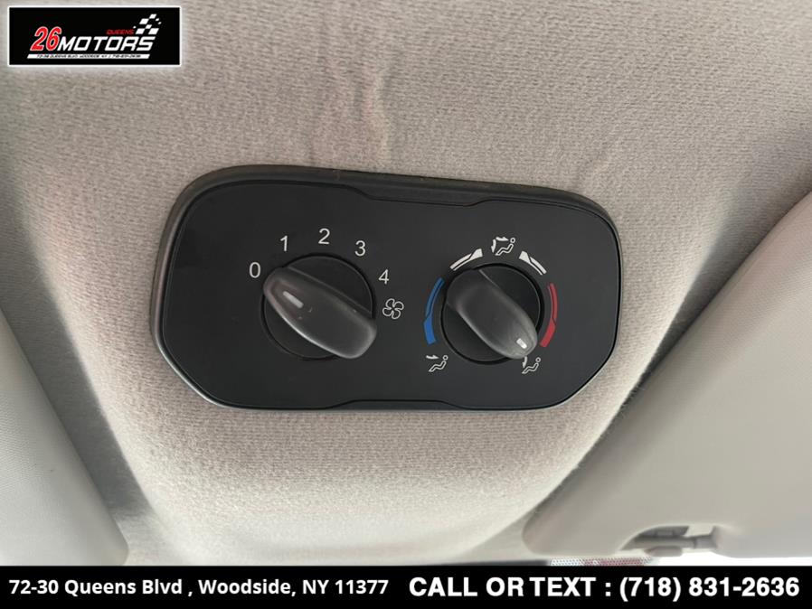 Used Ford Transit Passenger Wagon T-350 148" Low Roof XLT Swing-Out RH Dr 2018 | 26 Motors Queens. Woodside, New York Used Ford Transit Passenger Wagon T-350 148" Low Roof XLT Swing-Out RH Dr 2018 | 26 Motors Queens. Woodside, New York