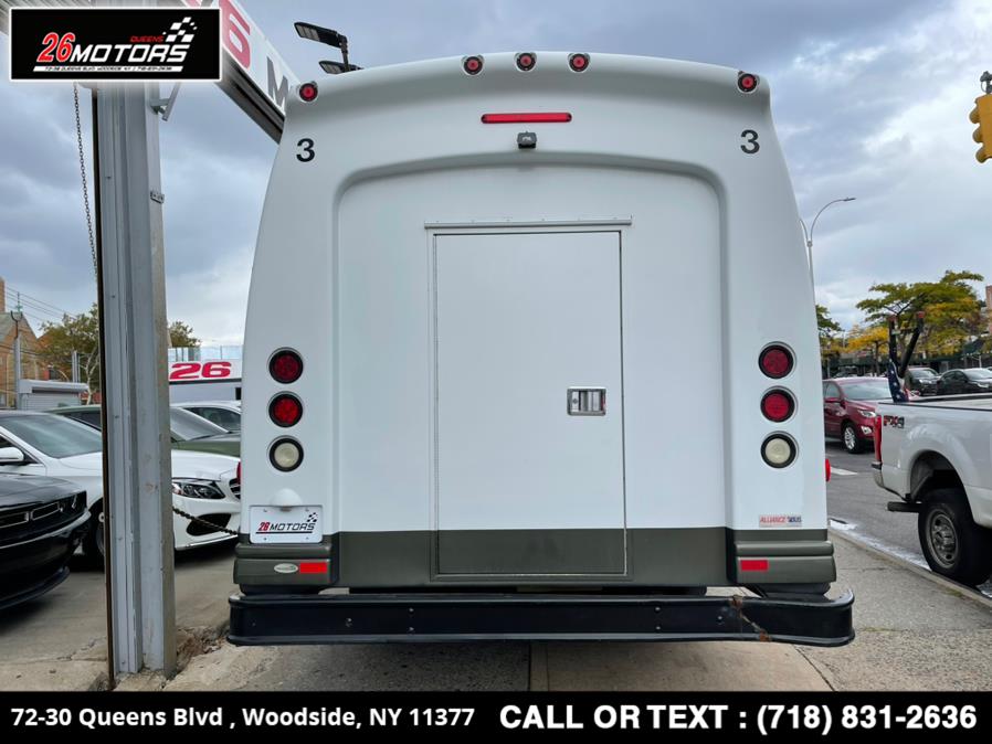 Used Ford Econoline Commercial Cutaway E-450 Super Duty 176" DRW 2014 | 26 Motors Queens. Woodside, New York Used Ford Econoline Commercial Cutaway E-450 Super Duty 176" DRW 2014 | 26 Motors Queens. Woodside, New York