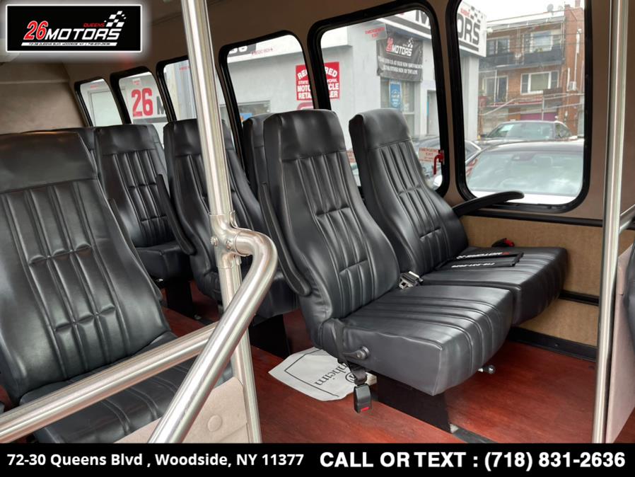Used Ford Econoline Commercial Cutaway E-450 Super Duty 176" DRW 2014 | 26 Motors Queens. Woodside, New York Used Ford Econoline Commercial Cutaway E-450 Super Duty 176" DRW 2014 | 26 Motors Queens. Woodside, New York