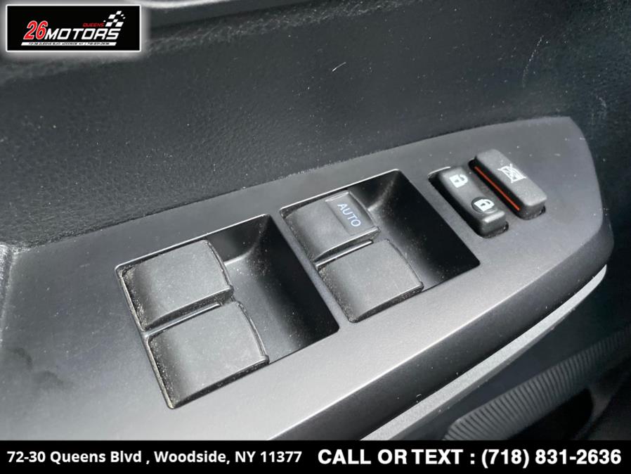 2017 Toyota Tundra 4WD SR5 CrewMax 5.5'' Bed 5.7L (Natl), available for sale in Woodside, New York | 26 Motors Queens. Woodside, New York 2017 Toyota Tundra 4WD SR5 CrewMax 5.5'' Bed 5.7L (Natl), available for sale in Woodside, New York | 26 Motors Queens. Woodside, New York