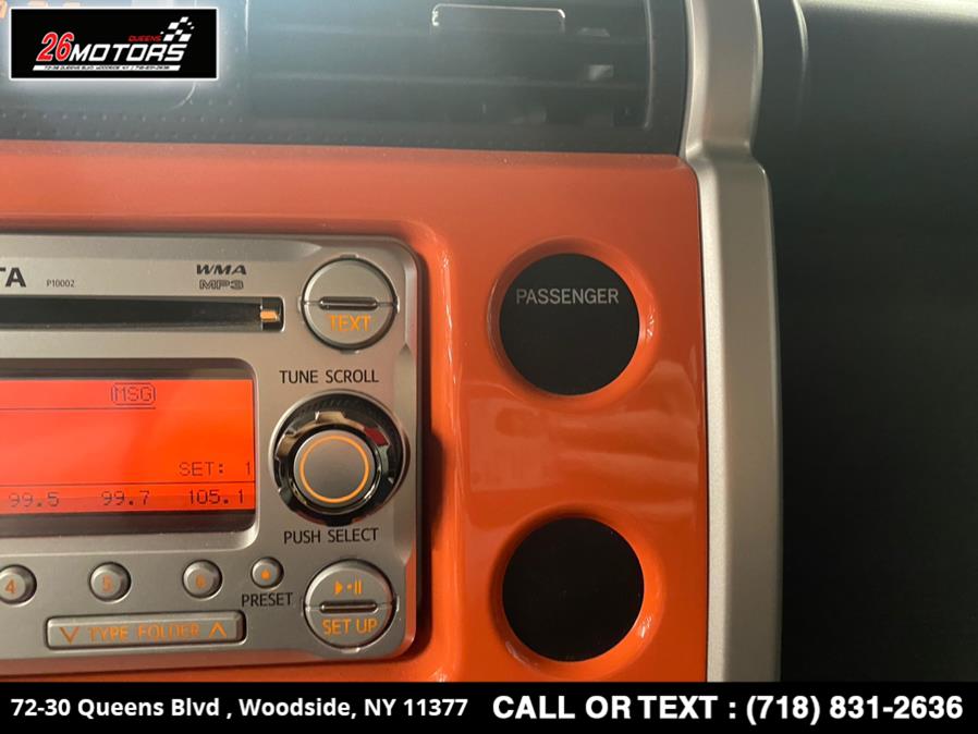 2014 Toyota FJ Cruiser 4WD 4dr Auto (Natl), available for sale in Woodside, New York | 26 Motors Queens. Woodside, New York 2014 Toyota FJ Cruiser 4WD 4dr Auto (Natl), available for sale in Woodside, New York | 26 Motors Queens. Woodside, New York