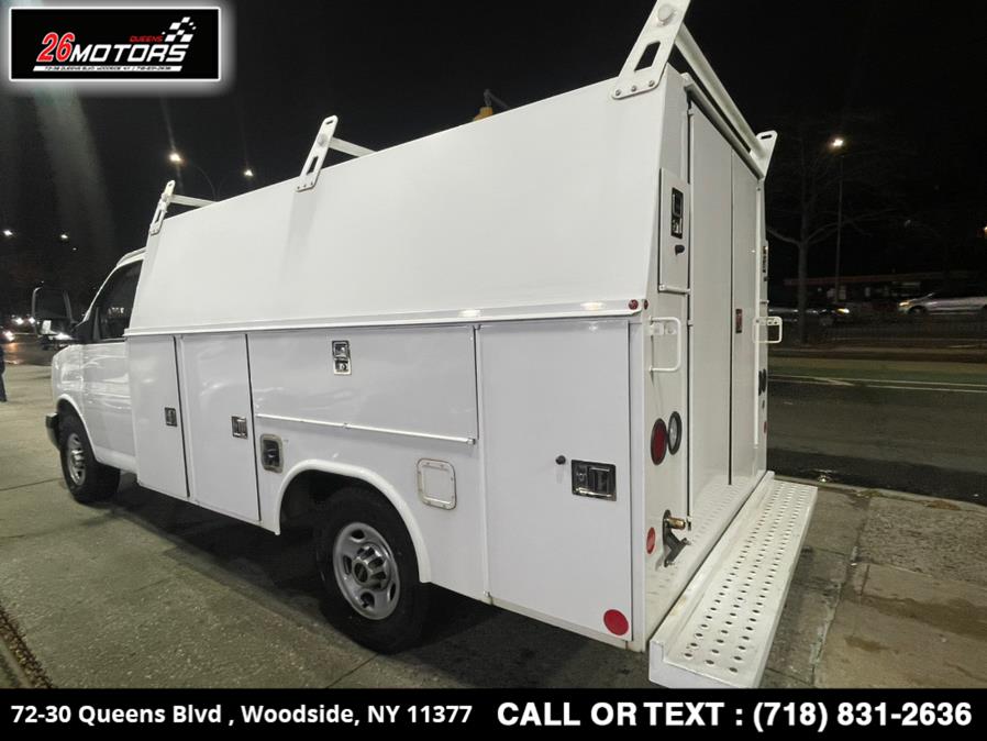Used GMC Savana Commercial Cutaway 3500 Van 139" 2014 | 26 Motors Queens. Woodside, New York Used GMC Savana Commercial Cutaway 3500 Van 139" 2014 | 26 Motors Queens. Woodside, New York
