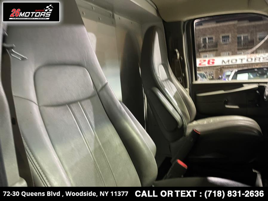 Used GMC Savana Commercial Cutaway 3500 Van 139" 2014 | 26 Motors Queens. Woodside, New York Used GMC Savana Commercial Cutaway 3500 Van 139" 2014 | 26 Motors Queens. Woodside, New York