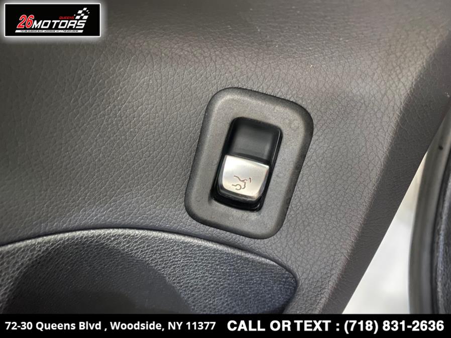 Used Mercedes-Benz C-Class C 300 4MATIC Sedan 2018 | 26 Motors Queens. Woodside, New York Used Mercedes-Benz C-Class C 300 4MATIC Sedan 2018 | 26 Motors Queens. Woodside, New York