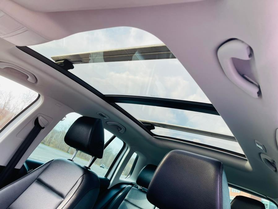 2013 Volkswagen Tiguan 4WD 4dr Auto SE, available for sale in New Britain, Connecticut | Supreme Automotive. New Britain, Connecticut 2013 Volkswagen Tiguan 4WD 4dr Auto SE, available for sale in New Britain, Connecticut | Supreme Automotive. New Britain, Connecticut