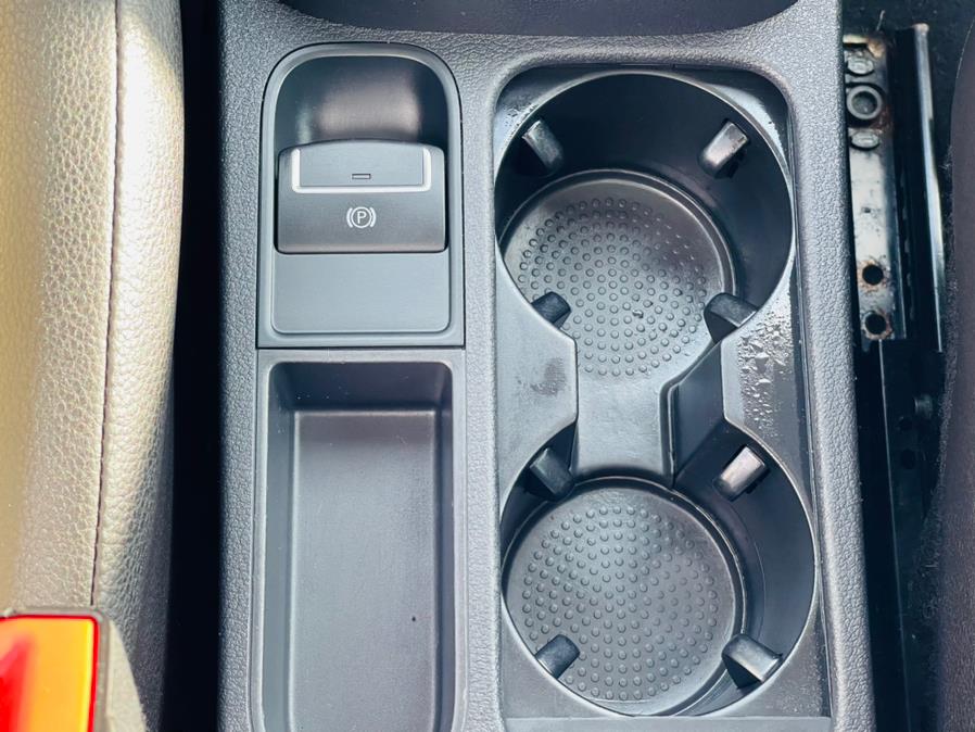 2013 Volkswagen Tiguan 4WD 4dr Auto SE, available for sale in New Britain, Connecticut | Supreme Automotive. New Britain, Connecticut 2013 Volkswagen Tiguan 4WD 4dr Auto SE, available for sale in New Britain, Connecticut | Supreme Automotive. New Britain, Connecticut