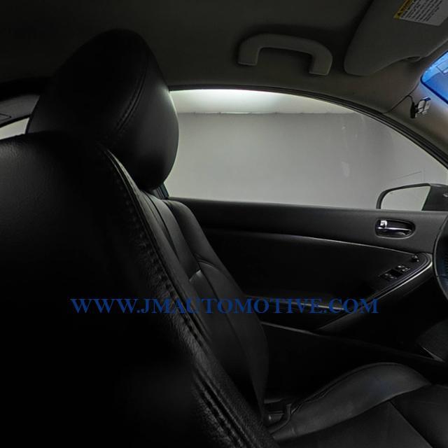 2008 Nissan Altima 2dr Cpe V6 CVT 3.5 SE, available for sale in Naugatuck, Connecticut | J&M Automotive Sls&Svc LLC. Naugatuck, Connecticut 2008 Nissan Altima 2dr Cpe V6 CVT 3.5 SE, available for sale in Naugatuck, Connecticut | J&M Automotive Sls&Svc LLC. Naugatuck, Connecticut