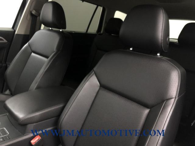 2018 Volkswagen Atlas 3.6L V6 SE 4MOTION, available for sale in Naugatuck, Connecticut | J&M Automotive Sls&Svc LLC. Naugatuck, Connecticut 2018 Volkswagen Atlas 3.6L V6 SE 4MOTION, available for sale in Naugatuck, Connecticut | J&M Automotive Sls&Svc LLC. Naugatuck, Connecticut