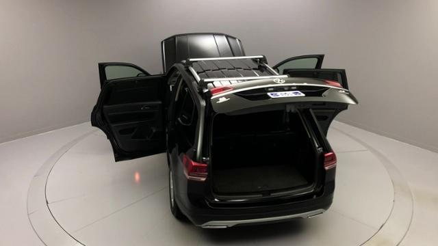 2018 Volkswagen Atlas 3.6L V6 SE 4MOTION, available for sale in Naugatuck, Connecticut | J&M Automotive Sls&Svc LLC. Naugatuck, Connecticut 2018 Volkswagen Atlas 3.6L V6 SE 4MOTION, available for sale in Naugatuck, Connecticut | J&M Automotive Sls&Svc LLC. Naugatuck, Connecticut