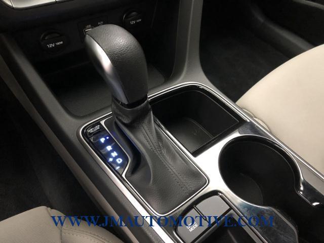 2018 Hyundai Sonata SE 2.4L SULEV, available for sale in Naugatuck, Connecticut | J&M Automotive Sls&Svc LLC. Naugatuck, Connecticut 2018 Hyundai Sonata SE 2.4L SULEV, available for sale in Naugatuck, Connecticut | J&M Automotive Sls&Svc LLC. Naugatuck, Connecticut