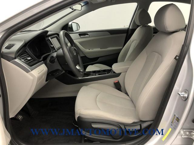 2018 Hyundai Sonata SE 2.4L SULEV, available for sale in Naugatuck, Connecticut | J&M Automotive Sls&Svc LLC. Naugatuck, Connecticut 2018 Hyundai Sonata SE 2.4L SULEV, available for sale in Naugatuck, Connecticut | J&M Automotive Sls&Svc LLC. Naugatuck, Connecticut