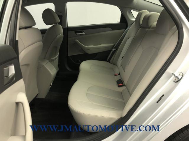 2018 Hyundai Sonata SE 2.4L SULEV, available for sale in Naugatuck, Connecticut | J&M Automotive Sls&Svc LLC. Naugatuck, Connecticut 2018 Hyundai Sonata SE 2.4L SULEV, available for sale in Naugatuck, Connecticut | J&M Automotive Sls&Svc LLC. Naugatuck, Connecticut