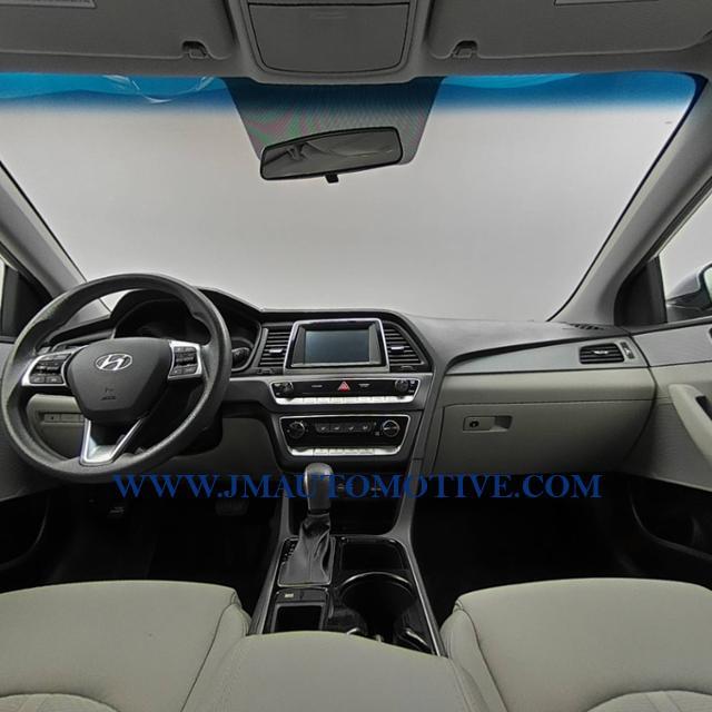 2018 Hyundai Sonata SE 2.4L SULEV, available for sale in Naugatuck, Connecticut | J&M Automotive Sls&Svc LLC. Naugatuck, Connecticut 2018 Hyundai Sonata SE 2.4L SULEV, available for sale in Naugatuck, Connecticut | J&M Automotive Sls&Svc LLC. Naugatuck, Connecticut