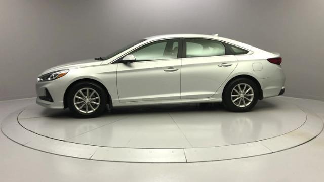 2018 Hyundai Sonata SE 2.4L SULEV, available for sale in Naugatuck, Connecticut | J&M Automotive Sls&Svc LLC. Naugatuck, Connecticut 2018 Hyundai Sonata SE 2.4L SULEV, available for sale in Naugatuck, Connecticut | J&M Automotive Sls&Svc LLC. Naugatuck, Connecticut