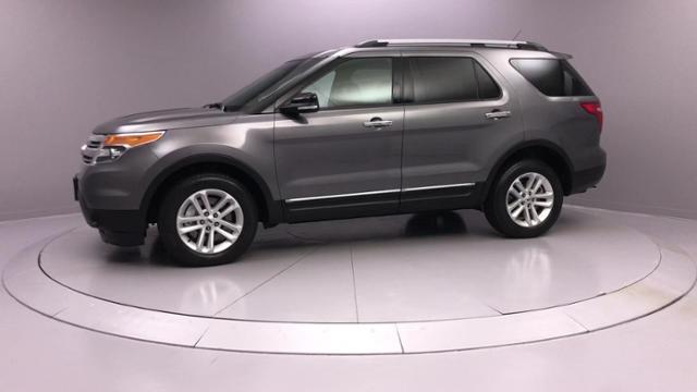 2013 Ford Explorer 4WD 4dr XLT, available for sale in Naugatuck, Connecticut | J&M Automotive Sls&Svc LLC. Naugatuck, Connecticut 2013 Ford Explorer 4WD 4dr XLT, available for sale in Naugatuck, Connecticut | J&M Automotive Sls&Svc LLC. Naugatuck, Connecticut