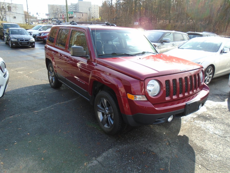 2015 Jeep Patriot 4WD 4dr Latitude, available for sale in Waterbury, Connecticut | Jim Juliani Motors. Waterbury, Connecticut