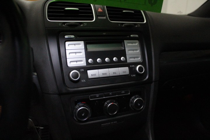 Used Volkswagen GTI 4dr HB DSG PZEV 2010 | New England Auto Sales LLC. Plainville, Connecticut Used Volkswagen GTI 4dr HB DSG PZEV 2010 | New England Auto Sales LLC. Plainville, Connecticut