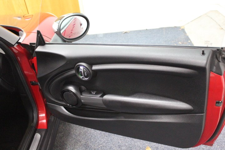 2015 MINI Cooper Hardtop 2dr HB, available for sale in Plainville, Connecticut | New England Auto Sales LLC. Plainville, Connecticut 2015 MINI Cooper Hardtop 2dr HB, available for sale in Plainville, Connecticut | New England Auto Sales LLC. Plainville, Connecticut