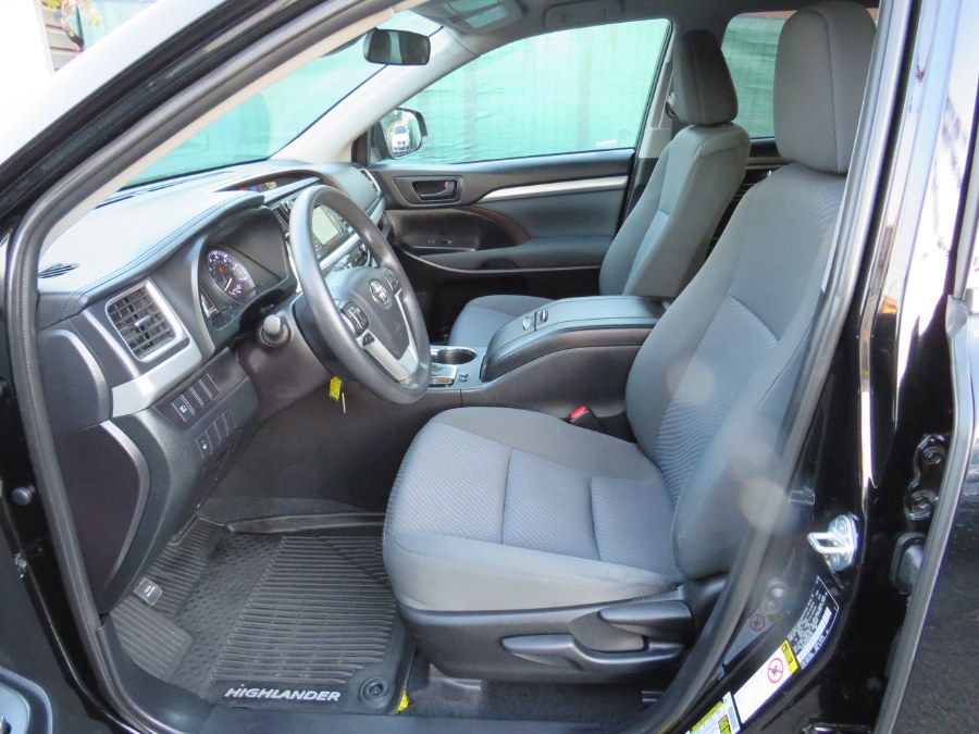 Used Toyota Highlander LE AWD 2019 | Road Masters II INC. Middle Village, New York Used Toyota Highlander LE AWD 2019 | Road Masters II INC. Middle Village, New York