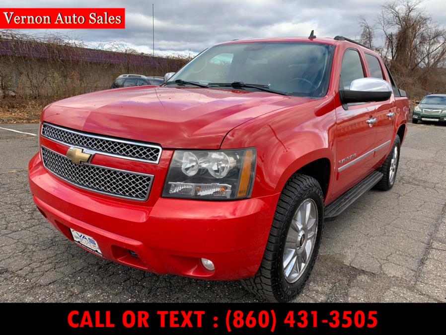 2009 Chevrolet Avalanche 4WD Crew Cab 130" LTZ, available for sale in Manchester, Connecticut | Vernon Auto Sale & Service. Manchester, Connecticut