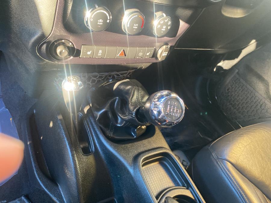 Used Jeep Wrangler Unlimited 4WD 4dr Sport 2015 | Newfield Auto Sales. Middletown, Connecticut Used Jeep Wrangler Unlimited 4WD 4dr Sport 2015 | Newfield Auto Sales. Middletown, Connecticut