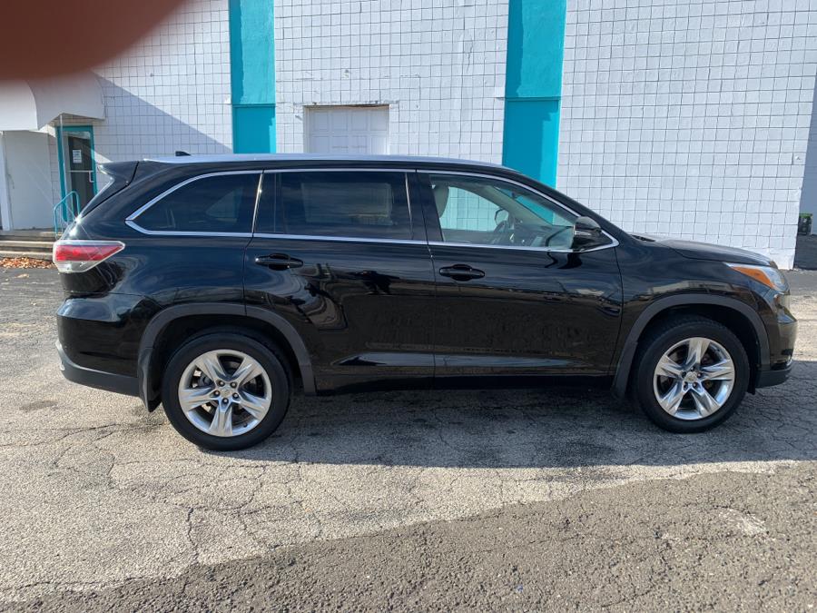 2014 Toyota Highlander AWD 4dr V6 Limited (Natl), available for sale in Milford, Connecticut | Dealertown Auto Wholesalers. Milford, Connecticut