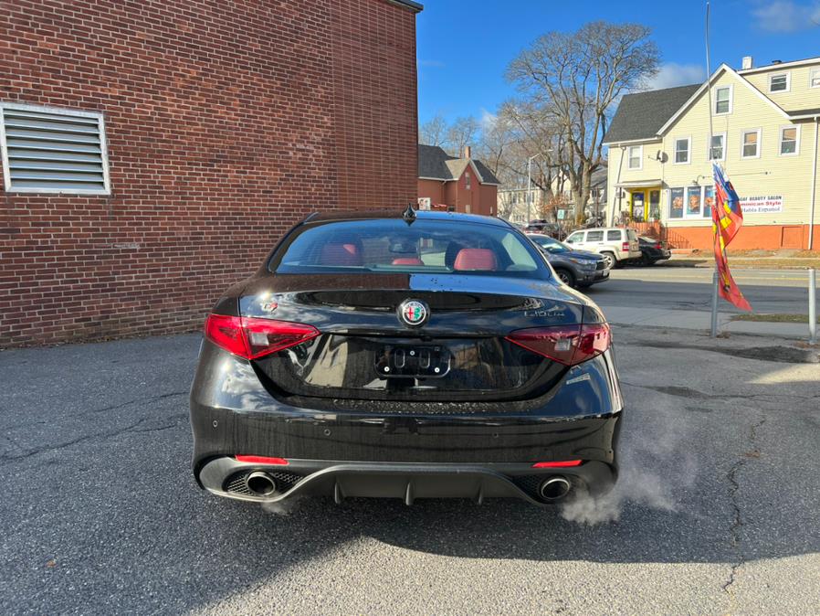 Used Alfa Romeo Giulia AWD TI SPORT 2018 | Sophia's Auto Sales Inc. Worcester, Massachusetts Used Alfa Romeo Giulia AWD TI SPORT 2018 | Sophia's Auto Sales Inc. Worcester, Massachusetts
