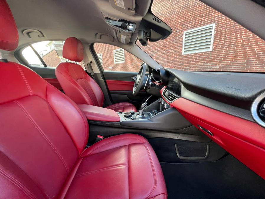 Used Alfa Romeo Giulia AWD TI SPORT 2018 | Sophia's Auto Sales Inc. Worcester, Massachusetts Used Alfa Romeo Giulia AWD TI SPORT 2018 | Sophia's Auto Sales Inc. Worcester, Massachusetts