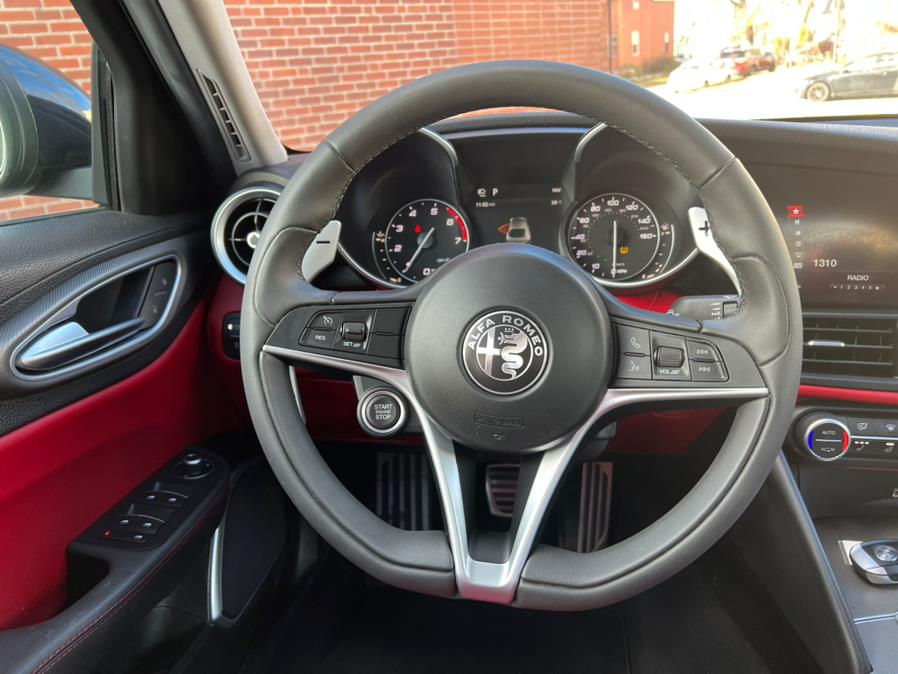 Used Alfa Romeo Giulia AWD TI SPORT 2018 | Sophia's Auto Sales Inc. Worcester, Massachusetts