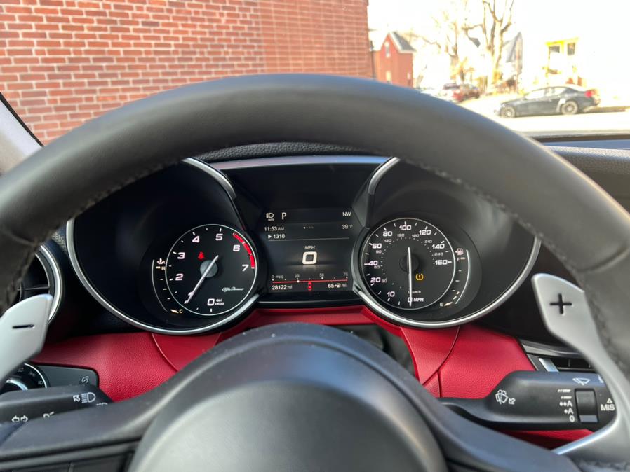 Used Alfa Romeo Giulia AWD TI SPORT 2018 | Sophia's Auto Sales Inc. Worcester, Massachusetts Used Alfa Romeo Giulia AWD TI SPORT 2018 | Sophia's Auto Sales Inc. Worcester, Massachusetts