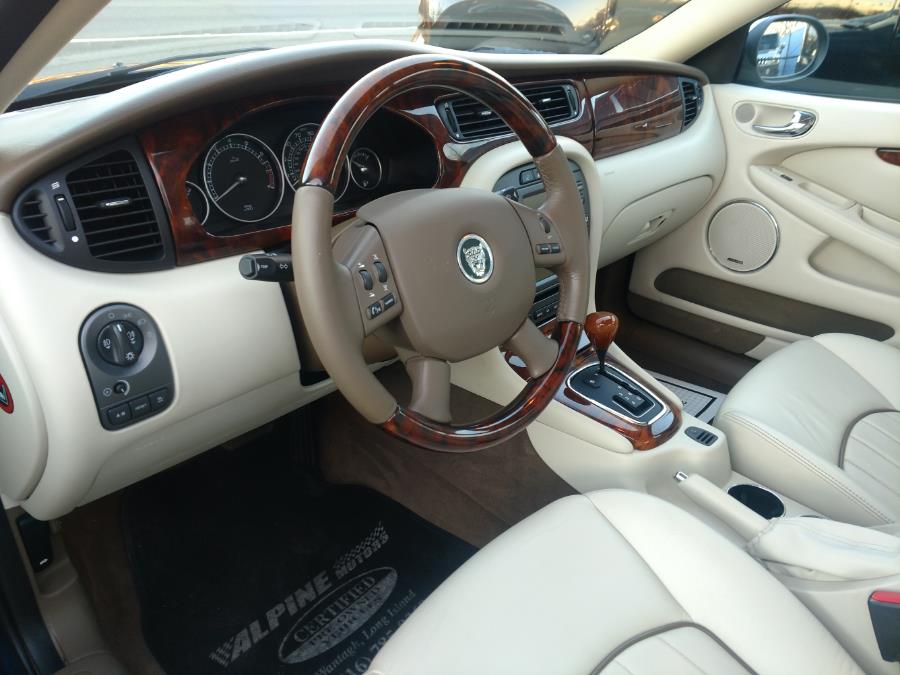 Used Jaguar X-TYPE 4dr Sdn 3.0L VDP 2006 | Alpine Motors Inc. Wantagh, New York Used Jaguar X-TYPE 4dr Sdn 3.0L VDP 2006 | Alpine Motors Inc. Wantagh, New York