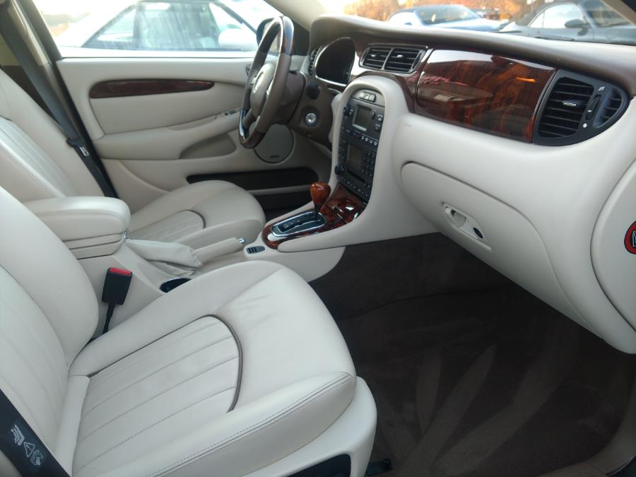 Used Jaguar X-TYPE 4dr Sdn 3.0L VDP 2006 | Alpine Motors Inc. Wantagh, New York Used Jaguar X-TYPE 4dr Sdn 3.0L VDP 2006 | Alpine Motors Inc. Wantagh, New York
