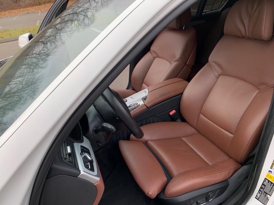 Used BMW 5 Series 4dr Sdn 550i xDrive AWD 2011 | Riverside Auto Center LLC. Bristol , Connecticut Used BMW 5 Series 4dr Sdn 550i xDrive AWD 2011 | Riverside Auto Center LLC. Bristol , Connecticut