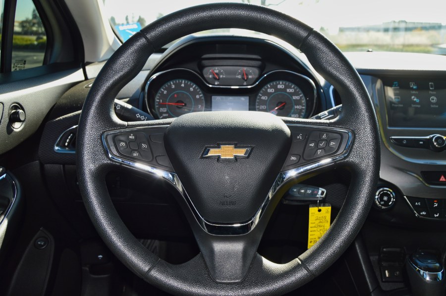 Used Chevrolet Cruze 4dr Sdn Auto LT 2017 | Fusion Motors Inc. Moreno Valley, California Used Chevrolet Cruze 4dr Sdn Auto LT 2017 | Fusion Motors Inc. Moreno Valley, California