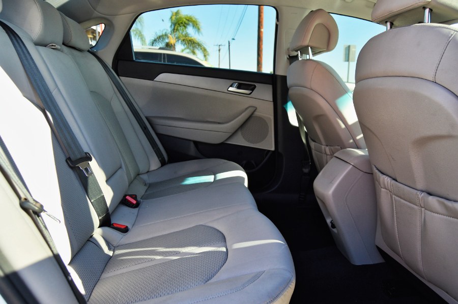 Used Hyundai Sonata 4dr Sdn 2.4L SE 2015 | Fusion Motors Inc. Moreno Valley, California Used Hyundai Sonata 4dr Sdn 2.4L SE 2015 | Fusion Motors Inc. Moreno Valley, California
