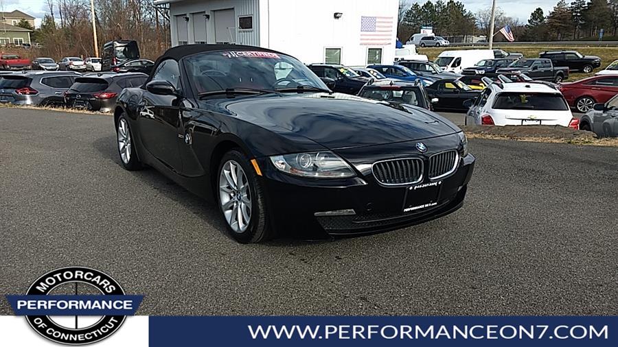 Used 2006 BMW Z4 in Wilton, Connecticut | Performance Motor Cars Of Connecticut LLC. Wilton, Connecticut