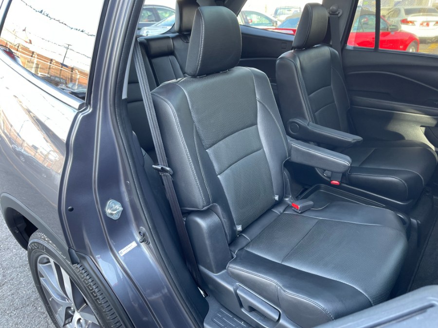 2016 Honda Pilot 4WD 4dr Elite w/RES & Navi, available for sale in Paterson, New Jersey | DZ Automall. Paterson, New Jersey 2016 Honda Pilot 4WD 4dr Elite w/RES & Navi, available for sale in Paterson, New Jersey | DZ Automall. Paterson, New Jersey